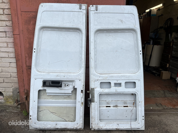 Задние двери Mercedes-Benz Sprinter W903 (2 пары) (фото #2)