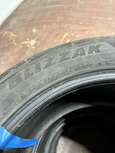 235/55/18 шины Bridgestone Blizzak (4 фото из 4)