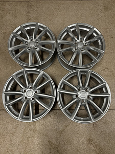 19" оригинальные диски Land Rover 5x120 (новые) (6 фото из 7)