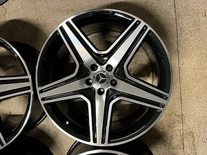 21" оригинальные диски Mercedes-Benz AMG 5x112 (как новые) (4 фото из 8)