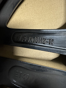 18" оригинальный диск Mercedes-Benz AMG 5x112 (1шт) (3 фото из 3)