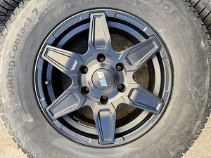 16" BM Wheels veljed 6x139,7 + lamellrehvid 245/70 7mm (3 foto / 8)
