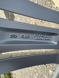 21" оригинальные диски Audi Q7 Peeler 5x130 (10 фото из 10)