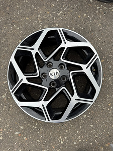 18" оригинальный диск Kia 5x114,3 (1 шт) (1 фото из 3)