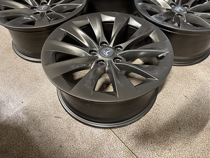 19" оригинальные диски Tesla Model S 5x120 (6 фото из 9)