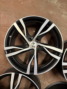 19" диски Volvo 5x108 (производитель MAK) + датчики давления (4 фото из 7)
