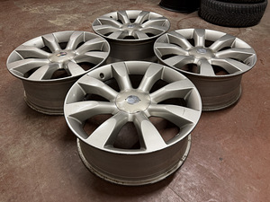 20" оригинальные диски Infinity/Nissan 5x114,3 (подходит для Renault) (2 фото из 7)
