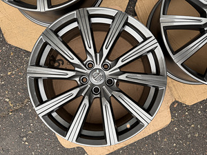 19" оригинальные диски Volvo 5x108 (1 фото из 10)