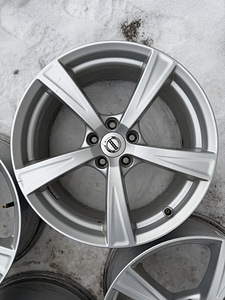 18" оригинальные диски Volvo 5x108 (3 фото из 9)