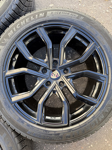 20" Porsche Cayenne диски 5x130 + шины с ламелями 6-6,5 (4 фото из 10)