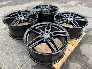 19" оригинальные диски Mercedes-Benz AMG 5x112 (5 фото из 10)