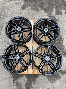 19" оригинальные диски Mercedes-Benz AMG 5x112 (6 фото из 10)