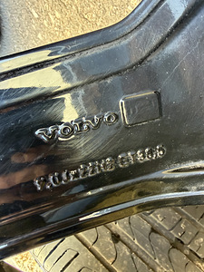 22" оригинальные диски Volvo XC90 5x108 + летние шины 7мм (10 фото из 10)