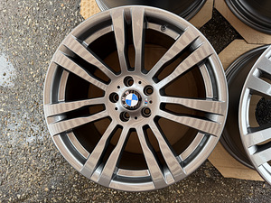 20" оригинальные диски BMW стиль 333M 5x120 (X5 и X6) (6 фото из 10)
