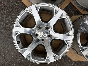 20" оригинальные диски Dodge RAM 5x139,7 + датчики (1 фото из 9)