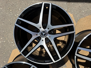 19" оригинальные диски Mercedes-Benz AMG разной ширины 5x112 (W222) (5 фото из 10)
