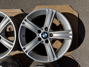 17" оригинальные диски BMW стиль 393 5x120 + датчики (2 фото из 9)