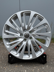 18" оригинальные диски Opel 5x105 + датчики (1 фото из 10)
