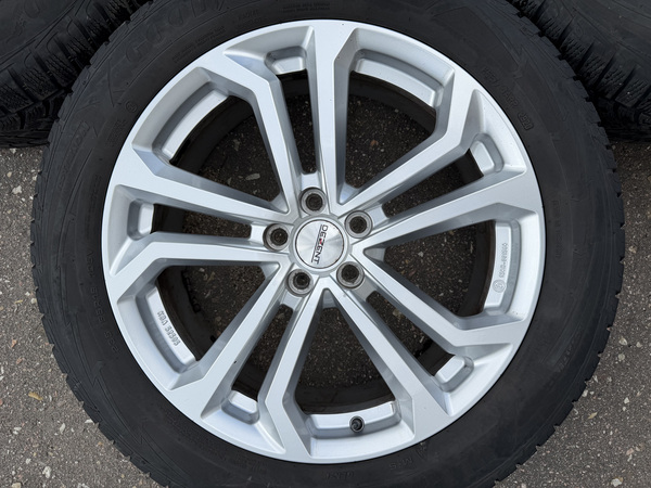 19" Dezent veljed 5x108 + 235/55/19 m+s Good Year