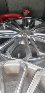 Toyota 5x114,3 16" valuveljed keskava 60 (3 foto / 8)