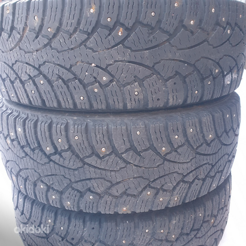Шипованные шины Bridgestone 205/65/16c для фургонов (фото #2)