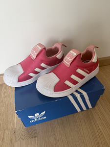 Adidas tossud, suurus 29 (1 foto / 3)