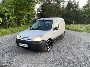 Citroen Berlingo kaubik tingi (1 foto / 5)