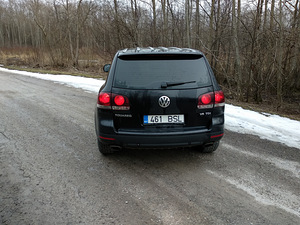 M: Volkswagen Touareg (6 foto / 8)