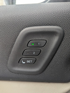 Honda CR-V EXE NAVI 2.2 110kW (8 foto / 10)