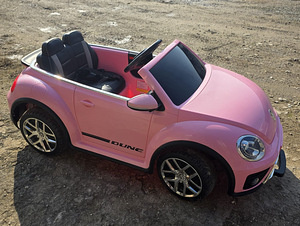 Elektriauto Volkswagen Beetle 12v (1 foto / 6)