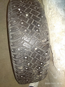Шины с дисками 175/70/13 (3 фото из 3)