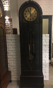 Напольные часы (2 фото из 5)