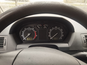 Skoda Fabia (4 foto / 5)