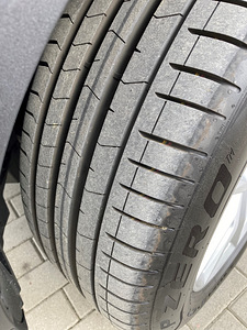 Pirelli P ZERO 265/50R19 110W (3 foto / 4)