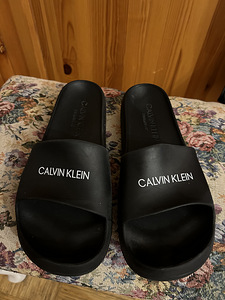 Calvin Klein (1 фото из 1)