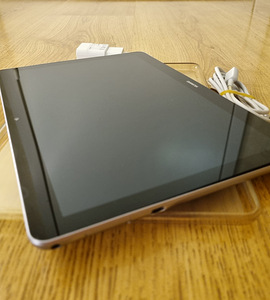 Планшет Huawei MediaPad T3 LTE 10 (3 фото из 3)