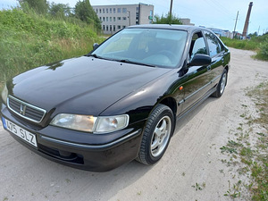 Honda Accord (1 foto / 10)