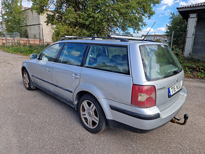 Volkswagen Passat 1.9 96kW (2 foto / 8)