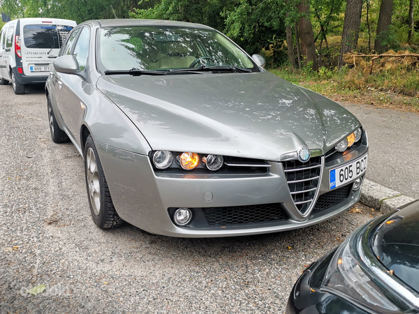 Alfa Romeo 159 Sportwagon 1.9jTD, 2006.a (foto #1)