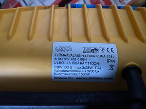 Töövalgusti, kaasakantav prožektor koos pistikupesadega 108W (2 foto / 4)