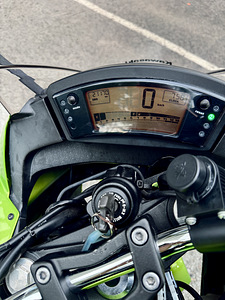 Kawasaki ER-6F 2009a. (8 foto / 8)