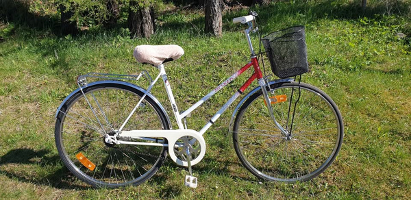 SOOME NAISTE HOOLDATUD JALGRATAS "BRIXEN"