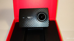Продам очень хорошую подержанную камеру для приключений YI 4K + (4 фото из 10)