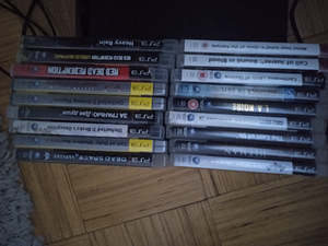 Play station 3 + 18 mängu, 2 Joyce traadita kaablitega. (1 foto / 3)