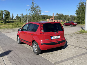 Nissan Note (4 фото из 10)