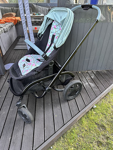 Quinny Hubb kahe lapse käru (4 foto / 10)