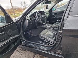 BMW e90 330xd 2007 (8 foto / 14)