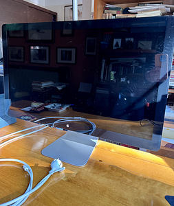 Apple monitor (1 foto / 3)