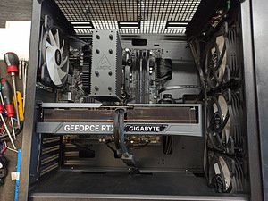 13600K, 32GB, 4070ti (5 foto / 8)