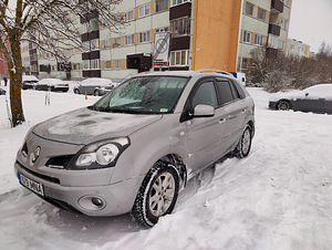 Reno Koleos (5 фото из 5)